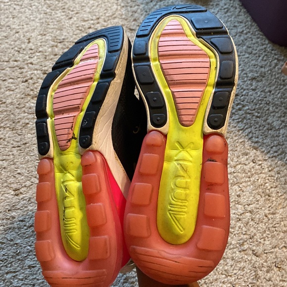 Nike women shoes - Picture 3 of 5